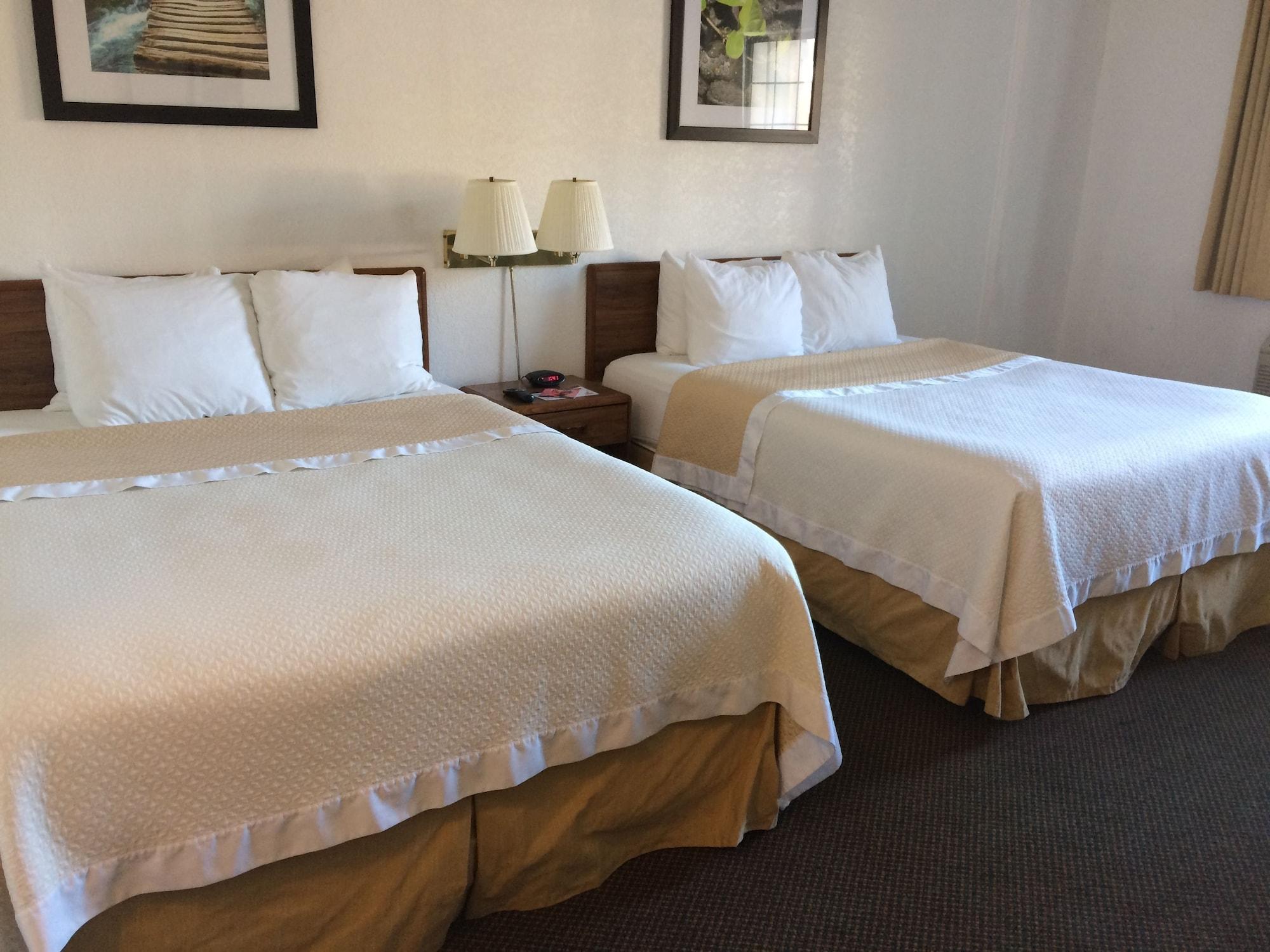 Days Inn By Wyndham West Rapid City Bagian luar foto