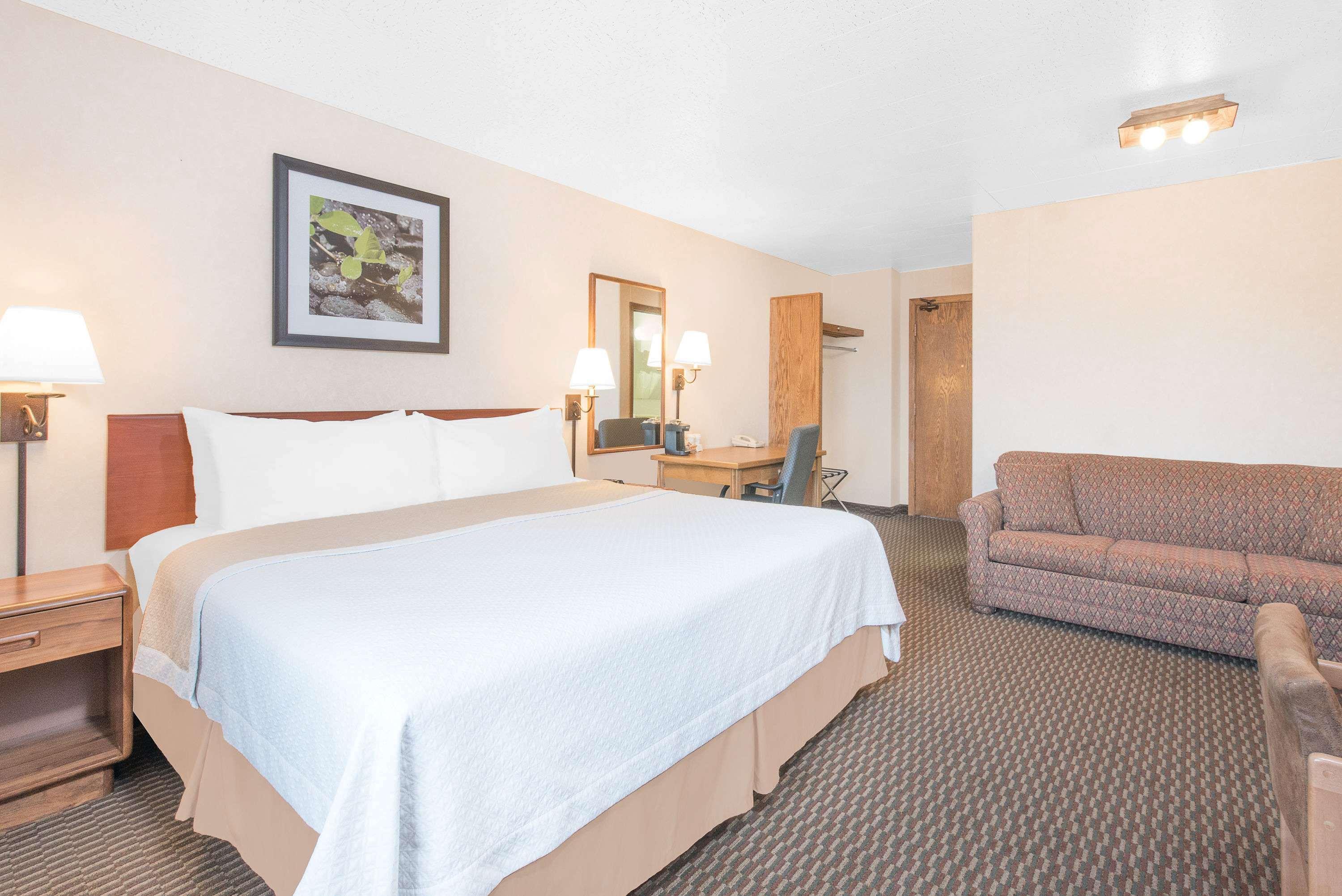 Days Inn By Wyndham West Rapid City Bagian luar foto