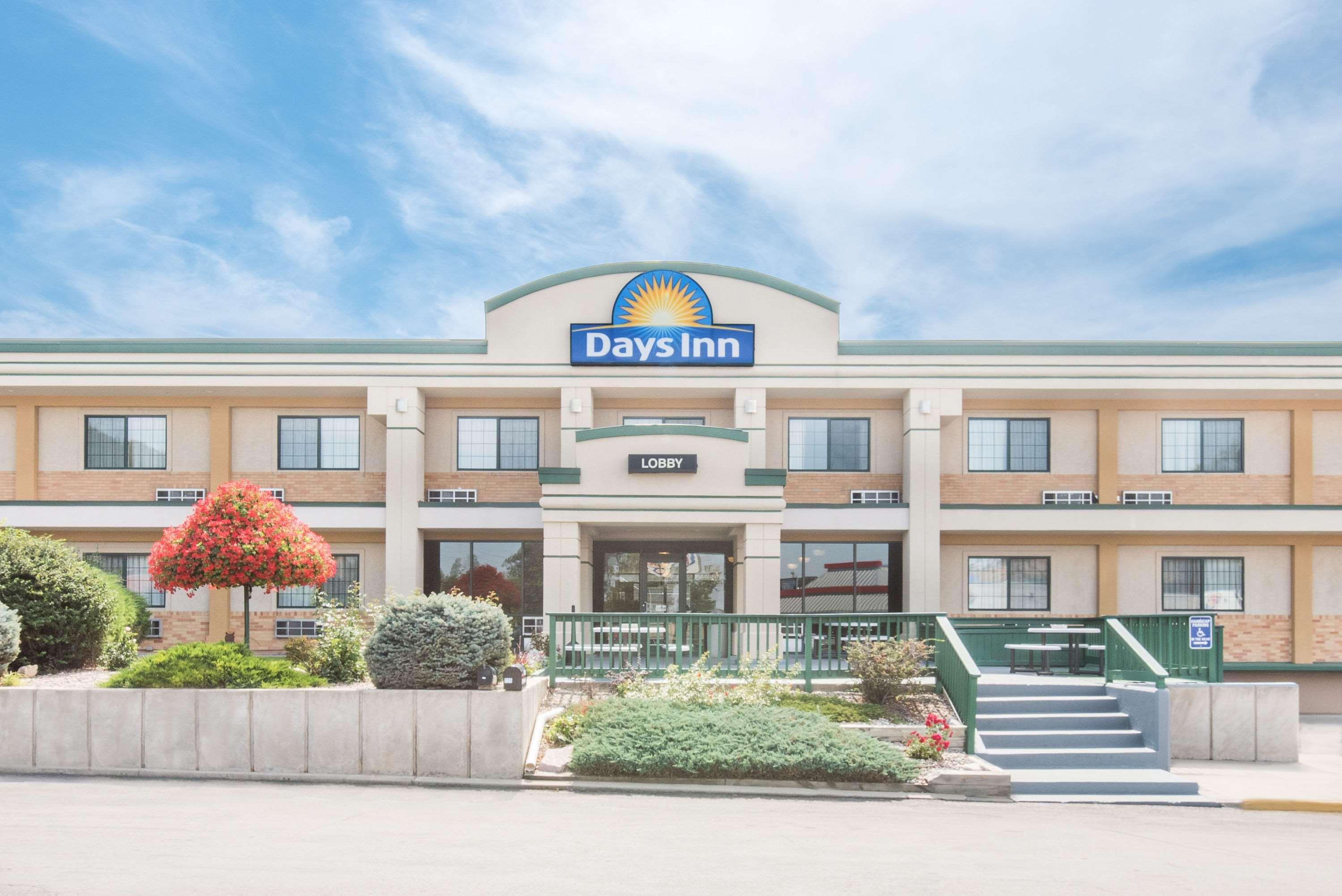 Days Inn By Wyndham West Rapid City Bagian luar foto