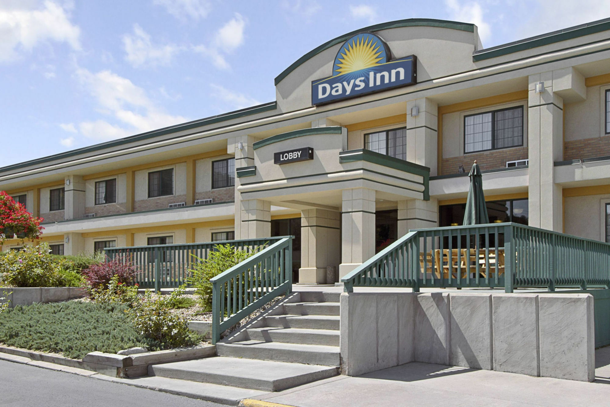 Days Inn By Wyndham West Rapid City Bagian luar foto